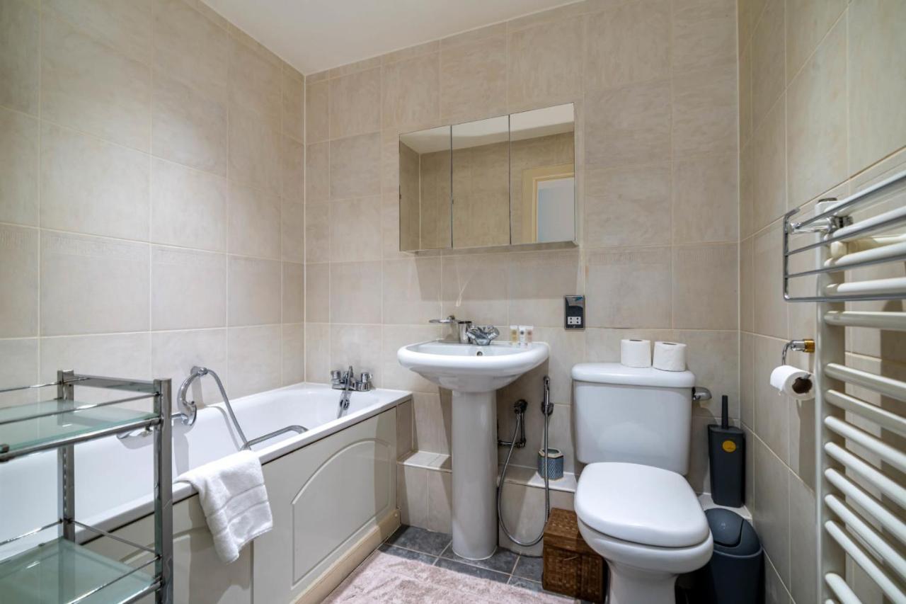 Guestready Superb Central Overlooking River Thames Londres Extérieur photo